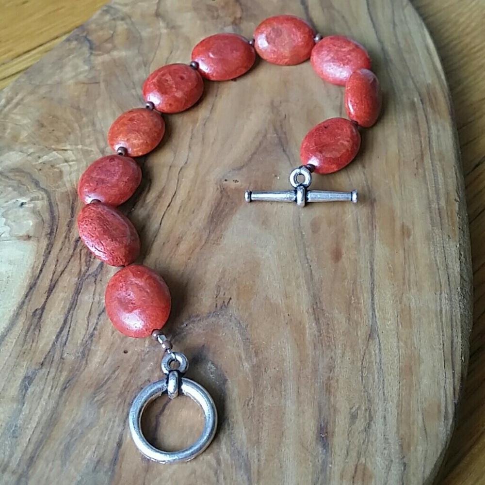 NWOT Red Coral bracelet